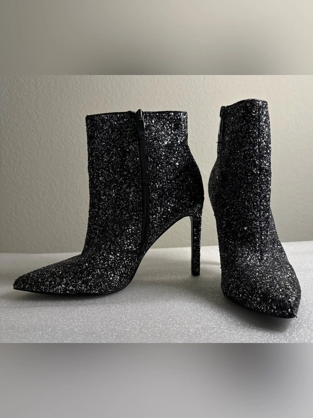 Nine West Black Silver Glitter Pointed Toe Stiletto Ankle Booties Heels Size 6.5
